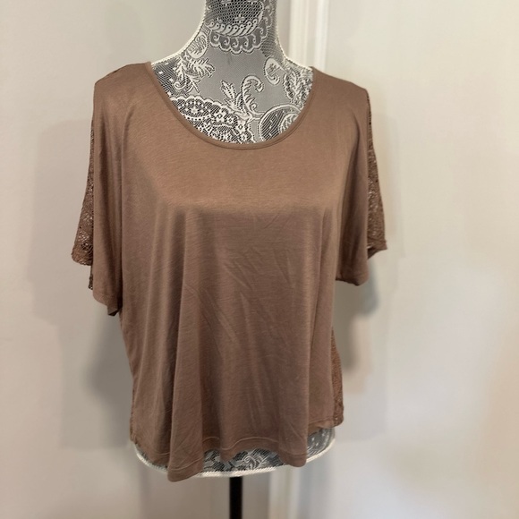 Women Kirra Sz: M Brown Loose Fit Lace Back Boxy Oversized Lightweight Flowy Top - Picture 1 of 16